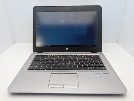 Нетбук HP EliteBook 820 G3 / 12.5" (1366x768) TN / Intel Core i5-6300U (2 (4) ядра по 2.4 - 3.0 GHz) / 8 GB DDR4 / 320 GB HDD / Intel HD Graphics 520 / WebCam б/у | Зображення 1