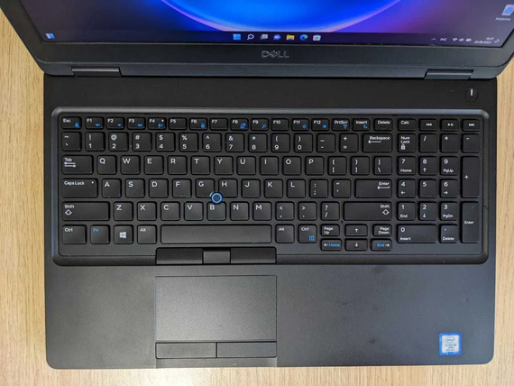 Игровой ноутбук Dell E5590 \ 15.6 FHD \ Core i5 \ 8Gb \ 256Gb \ MX130 | Зображення 2