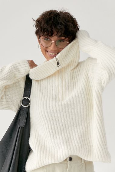 Тепла кофта в рубчик із блискавкою на комірі - молочний цвет, ONE SIZE (є розміри)