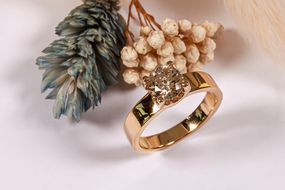 Женское кольцо с шипами с мауссанитом 1ct 19.5