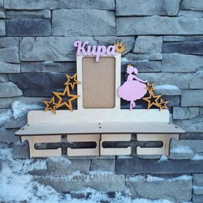 Медальниця з фоторамкою і полицею для кубків Дерев'яний тримач для медалей Органайзер для нагород