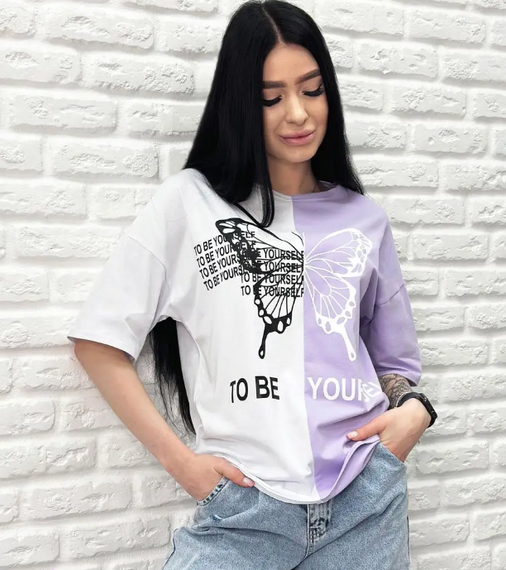Женская двухцветная трикотажная футболка Бабочка GF05215 размер 50/52, цвет лавандовый + белый | Зображення 1
