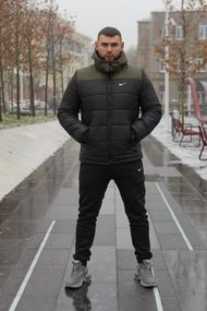 Комплект чоловічий Nike: куртка зимова "Frost" хакі-чорна + штани з тринитки утеплені чорні