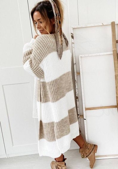 Женский вязаный кардиган двухцветный, оверсайз STL1414 размер единый 42/48, цвет бело-бежевый | Зображення 1