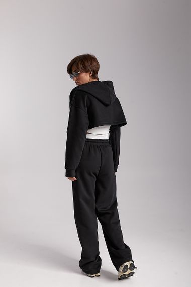 Спортивний костюм з коротким худі та прямими штанами - чорний цвет, S (є розміри) | Зображення 1