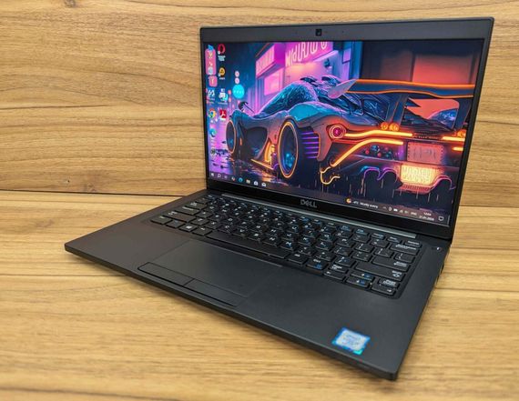Ультрабук Dell Latitude 7390 / 13.3" (1920x1080) IPS / Intel Core i7-8650U (4 (8) ядра по 1.9 - 4.2 GHz) / 16 GB DDR4 / 512 GB SSD / Intel UHD Graphics 620 / WebCam / Windows 10 б/у | Зображення 4