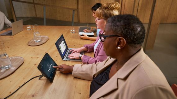 Ноутбук HP EliteBook 860-G11 16&quot; 2.8K OLED IPS A37C0ET | Зображення 3