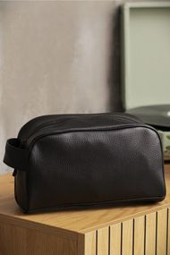 Шкіряна косметичка дорожна сумка несесер Without Cosmetic Сrocodile black