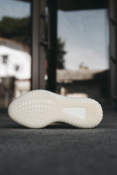 Кросовки Yeezy Boost 350 v2 0320 | Зображення 1