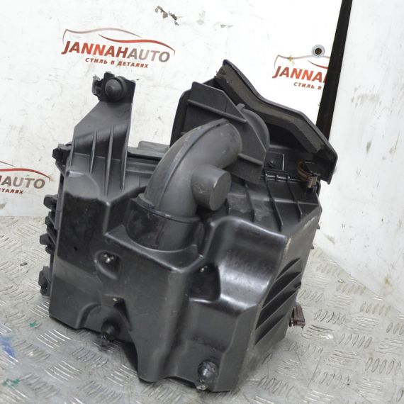 Корпус повітряного фільтра Mazda 5 2.0 CD 2005-2010 Корпус фільтра повітря Мазда 5 BRF7N | Зображення 3