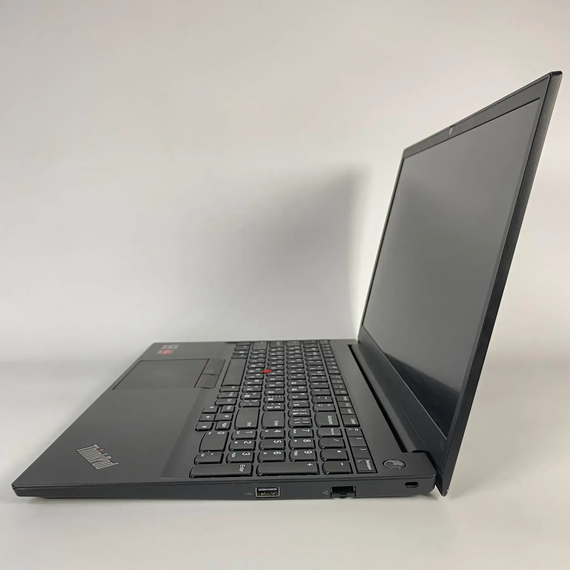 Ноутбук Lenovo ThinkPad E15 Gen 3 / 15.6" (1920x1080) IPS / AMD Ryzen 7 5700U (8 (16) ядер по 1.8 - 4.3 GHz) / 16 GB DDR4 / 256 GB SSD / AMD Radeon Graphics 512SP / WebCam / HDMI б/у + Подарок Беспроводная мышь / USB | Зображення 4