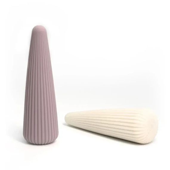 Вібратор для клітора Sweet Em Cone у формі конуса, ребристий, фіолетовий, 12,8 × 3,8 см Sex Aura | Зображення 9