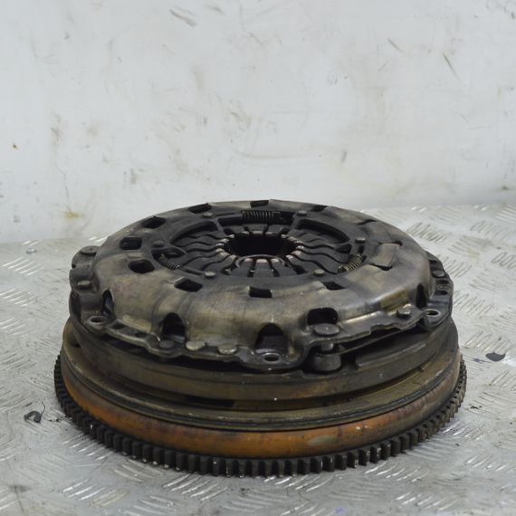 Комплект зчеплення BMW 3 E46 16i 318i Маховик двигуна БМВ 3 е46 21207512693