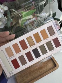 Палетка тіней Sephora Vivid Earth eyeshadow palette (15)