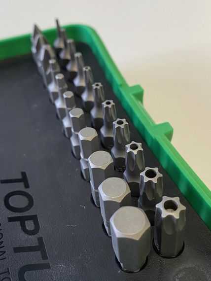 Набір біт і головок з тріскачкою TOPTUL 1/4" 41ед. (12-гр.) GADW4502 | Зображення 3