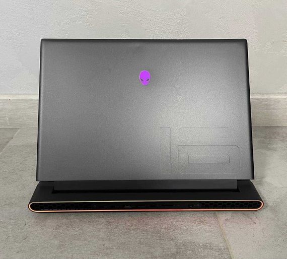 Ігровий ноутбук Dell Alienware m16 R1 / 16" (2560x1600) IPS / AMD Ryzen 9 7845HX (12 (24) ядер по 3.0 - 5.2 GHz) / 16 GB DDR5 / 512 GB SSD / nVidia GeForce RTX 4080, 12 GB GDDR6, 192-bit / WebCam б/в | Зображення 5