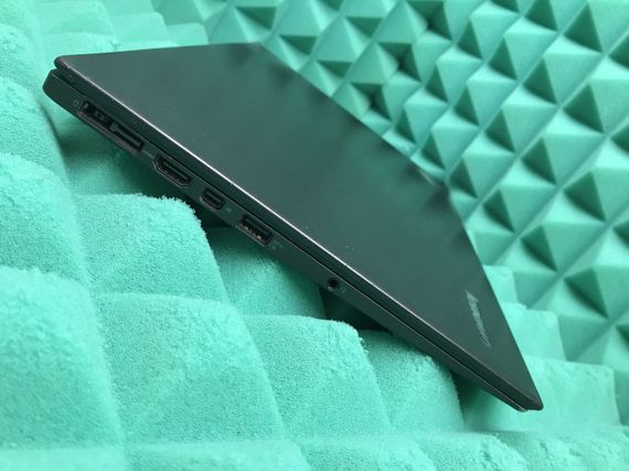 Ультрабук Б-класс Lenovo ThinkPad X1 Carbon (2nd Gen) / 14" (2560x1440) IPS Touch / Intel Core i5-4300U (2 (4) ядра по 1.9 - 2.9 GHz) / 4 GB DDR3 / 256 GB SSD M.2 / Intel HD Graphics 4400 / WebCam / Fingerprint/ HDMI / miniDP б/у | Зображення 4