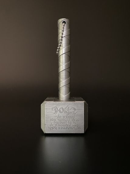 Відкривачка Молот Тора — стильний сувенір із пластику у скандинавському стилі 16см | Зображення 3