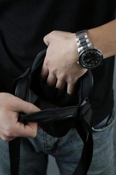 Барсетка чоловіча,компактна, вмістка, сумка через плече | Зображення 1