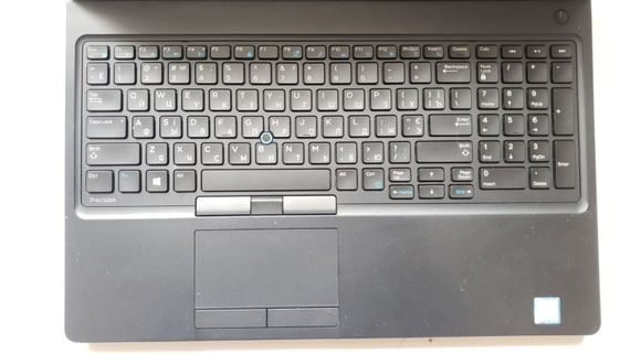 Мобильная рабочая станция Б-класс Dell Precision 3520 / 15.6" (1920x1080) IPS / Intel Xeon E3-1505M v6 (4 (8) ядра по 3.0 - 4.0 GHz) / 16 GB DDR4 / 512 GB SSD M.2 / nVidia Quadro M620, 2 GB GDDR5, 128-bit / WebCam б/у | Зображення 2