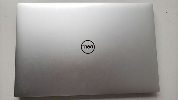 Мобильная рабочая станция Dell Precision 5540 / 15.6" (3840x2160) IPS Touch / Intel Core i7-9850H (6 (12) ядер по 2.6 - 4.6 GHz) / 16 GB DDR4 / 512 GB SSD / nVidia Quadro T1000, 4 GB GDDR5, 128-bit / WebCam б/у | Зображення 5