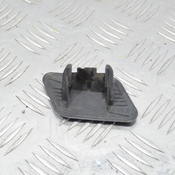 Кришка форсунки омивача фари ліва Hyundai ix35 2010-2015 Заглушка форсунки омивача лівої фари Хюндай іх35 986812S500 | Зображення 1