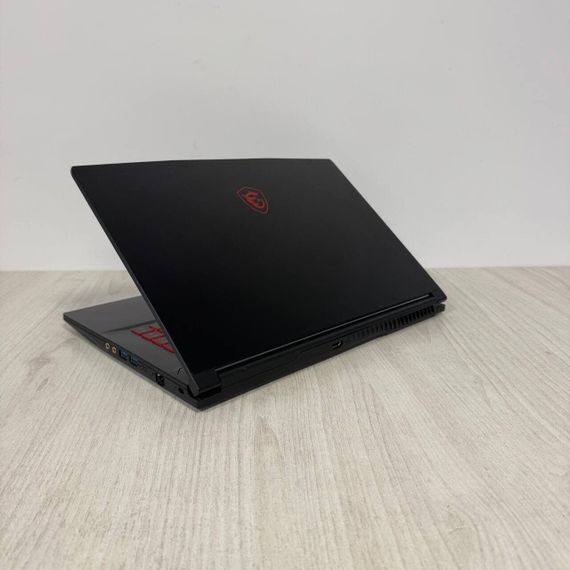 Игровой ноутбук MSI GF63 Thin 9SCXR / 15.6" (1920x1080) IPS / Intel Core i5-9300H (4 (8) ядра по 2.4 - 4.1 GHz) / 16 GB DDR4 / 512 GB SSD / nVidia GeForce GTX 1650 Max-Q, 4 GB GDDR6, 128-bit / WebCam б/у | Зображення 5