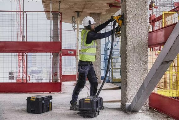 Штроборіз акумуляторний DeWalt без АКБ та ЗП DCG200NT | Зображення 4