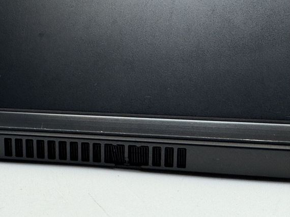 Ультрабук Б-класс Dell Latitude 5590 / 15.6" (1920x1080) IPS Touch / Intel Core i5-8350U (4 (8) ядра по 1.7 - 3.6 GHz) / 8 GB DDR4 / 256 GB SSD / Intel UHD Graphics 620 / WebCam / Win 10 Pro б/у | Зображення 7
