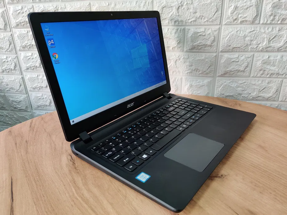 Ноутбук Acer ES1-572/15.6 HD/i3 6100U/8Gb/HDD500Gb/Intel HD 520 | Зображення 1