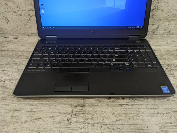 Ноутбук Ігровий Dell Precision 15.6 Full HD 8/128 SSD+ 500 Core i5 + AMD 2gb | Зображення 1