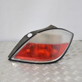 Ліхтар задній правий Opel Astra H 2004-2007 хетчбек Фара стоп задня права Опель Астра Н 342691834