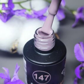 Гель-лак для ногтей Bee Nails 147 (пастельный серо-фиолетовый) 8мл