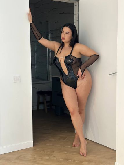 Еротичне чорне боді з сіточкою та лактексом PLUS SIZE | Зображення 3