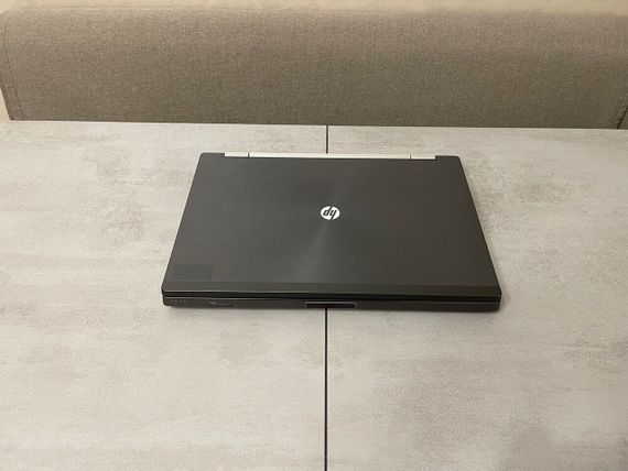 Мобільна робоча станція HP EliteBook 8560w / 15.6" (1920x1080) TN / Intel Core i7-2630QM (4 (8) ядра по 2.0 - 2.9 GHz) / 16 GB DDR3 / 256 GB SSD / nVidia Quadro 1000M, 2 GB GDDR3, 128-bit / WebCam / DVD-ROM б/в + Подарунок Дротова миша / USB | Зображення 6