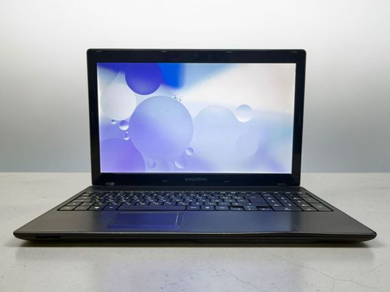 Ноутбук Б-класс Acer eMachines e729 / 15.6" (1366x768) TN / Intel Pentium P6200 (2 ядра по 2.13 GHz) / 4 GB DDR3 / 120 GB SSD / Intel HD Graphics / WebCam б/у | Зображення 1