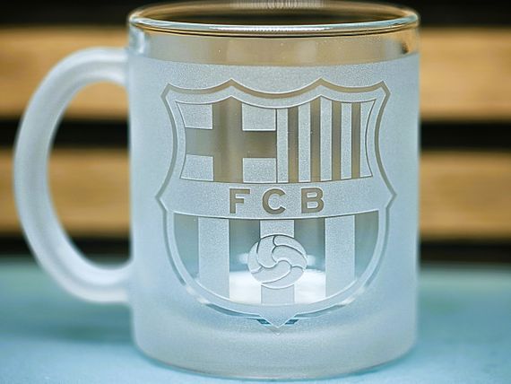Скляна чашка 320 мл Barcelona з гравіюванням подарунок для фаната ФК Барселона футбольна кружка