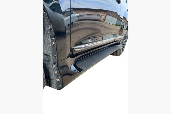 Боковые пороги (2 шт., алюминий) Белый (черная подножка) для Lexus GX460 2009-2023 гг | Зображення 6