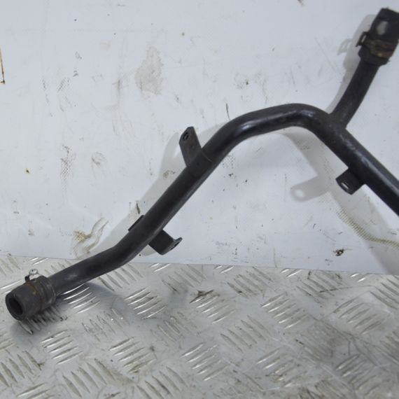 Водний патрубок Volkswagen Jetta V 2005-2010 Трубка охолоджувальної рідини Фольксваген Джетта 03G121065H | Зображення 1