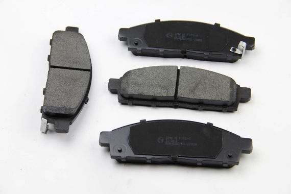Колодки передні гальмівні Mitsubishi L200 05-15 (tokico), Bremsi (BP3296) | Зображення 1