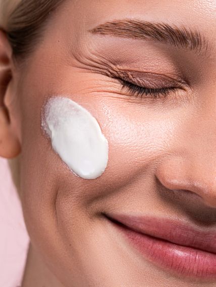 Сонцезахисний крем ZOLA SPF50 Skinbase (40 ml) | Зображення 4