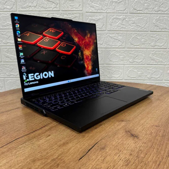 Ноутбук Lenovo Legion Pro 5 16IRX8 2K 240Hz i7 13700HX 32Gb SSD 1Tb RTX 4070 Б/В | Зображення 1