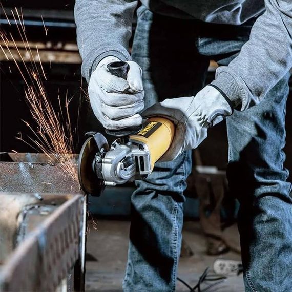 Шлифмашина угловая - болгарка сетевая 950Вт DeWALT DWE4117 | Зображення 3