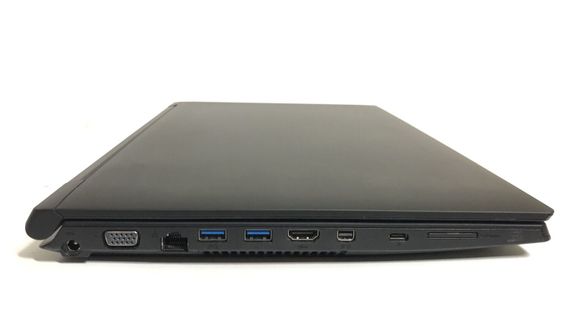 Ноутбук Clevo N350TW / 15.6" (1920x1080) IPS / Intel Core i7-8700T (6 (12) ядер по 2.4 - 4.0 GHz) / 16 GB DDR4 / 128 GB SSD + 750 HDD / Intel HD Graphics 630 / DVD-ROM / WebCam б/у | Зображення 3