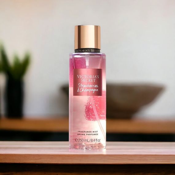 Парфюмированный спрей для тела Victorias Secret Strawberries & Champagne 250 мл