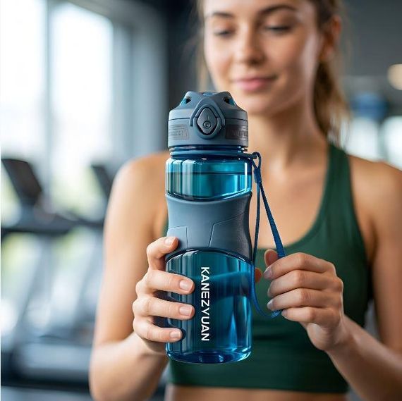 Спортивная бутылка для воды KANGZYUAN 650 мл голубая, тритановая (BPA Free) | Зображення 6