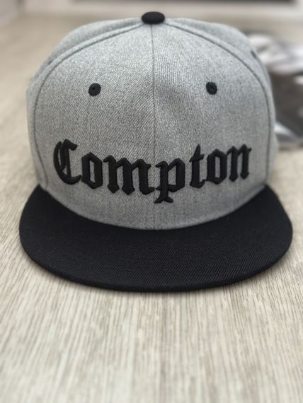 Кепка снепбек (Snapback) Compton Cірий з чорним 56-61р (9002) | Зображення 1