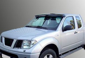 Козырек на лобовое стекло (на раме) для Nissan Navara 2006-2015 гг