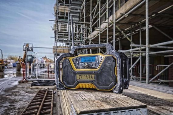 Зарядний пристрій-радіоприймач DeWALT DCR029 | Зображення 5