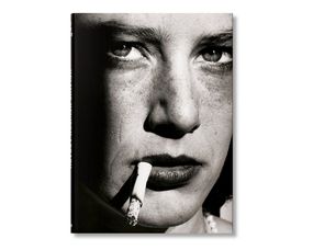Гельмут Ньютон книга з фотографіями Helmut Newton. Legacy подарункові книги для фотографів з фотографії
